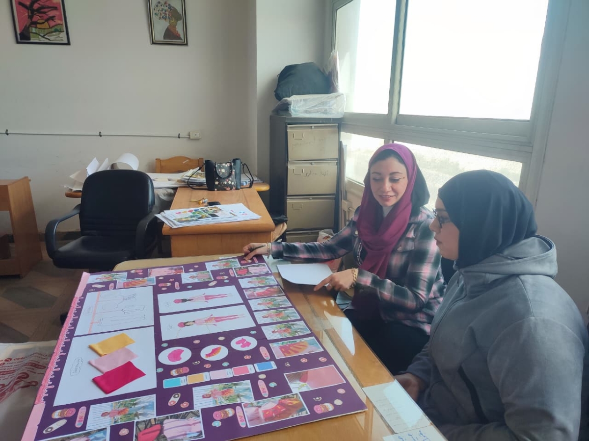 فاعليات تقييم مقرر تصميم الملابس الوظيفية للفرقة الثانية ـ الفصل الخريفي ـ للعام الجامعي 2025 - 2026 (قسم تك الملابس والموضة)