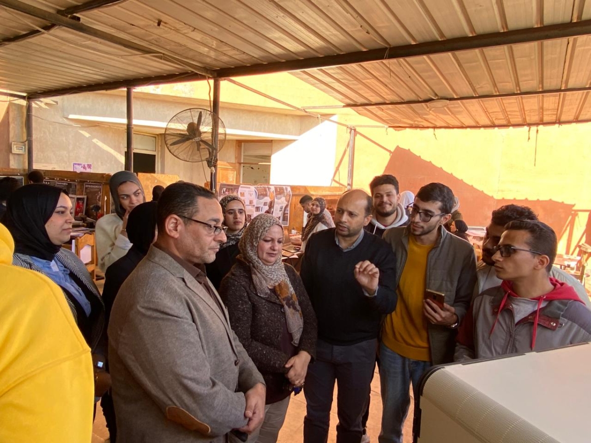 فعاليات تقييم مقرر (تصميم مشروعات بيئية) للفرقة الرابعة قسم التصميم الصناعى للفصل الدراسى الأول عام ٢٠٢٥-٢٠٢٦