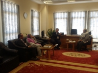 مكتب عميد الحاسبات وإجتماع  مع رئيس الجامعة