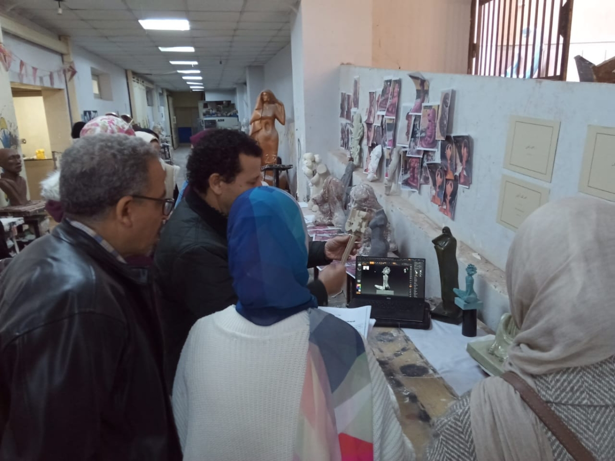 فاعليات تقييم مقرر نماذج واستنساخ للفرقة الرابعة ـ الفصل الخريفي ـ للعام الجامعي 2025 - 2026 (النحت والتشكيل المعماري والترميم)