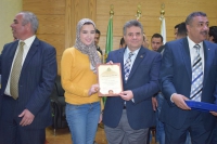قيادات بنها يكرم طلاب المركز الأول في مؤتمر شباب الباحثين