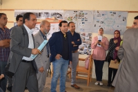 العميد يتابع فعاليات التقييم بقسم التصميم الصناعى